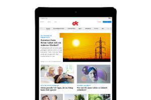 Tablet mit geöffneter Website des DK zeigt Artikel zu Gesundheit, Alltagstipps und aktuellen Themen.  